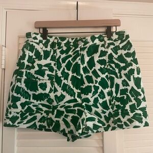 NWT- Maeve Green and White Patterned Cargo Shorts